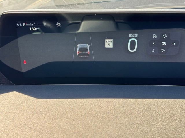 Certified 2025 Ford Expedition Platinum w/ Stealth Appearance Package image 33