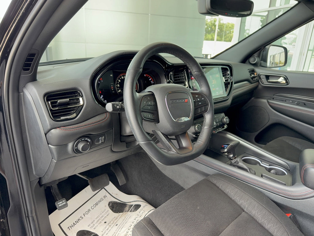 Used 2025 Dodge Durango GT w/ Blacktop Package RWD image 11