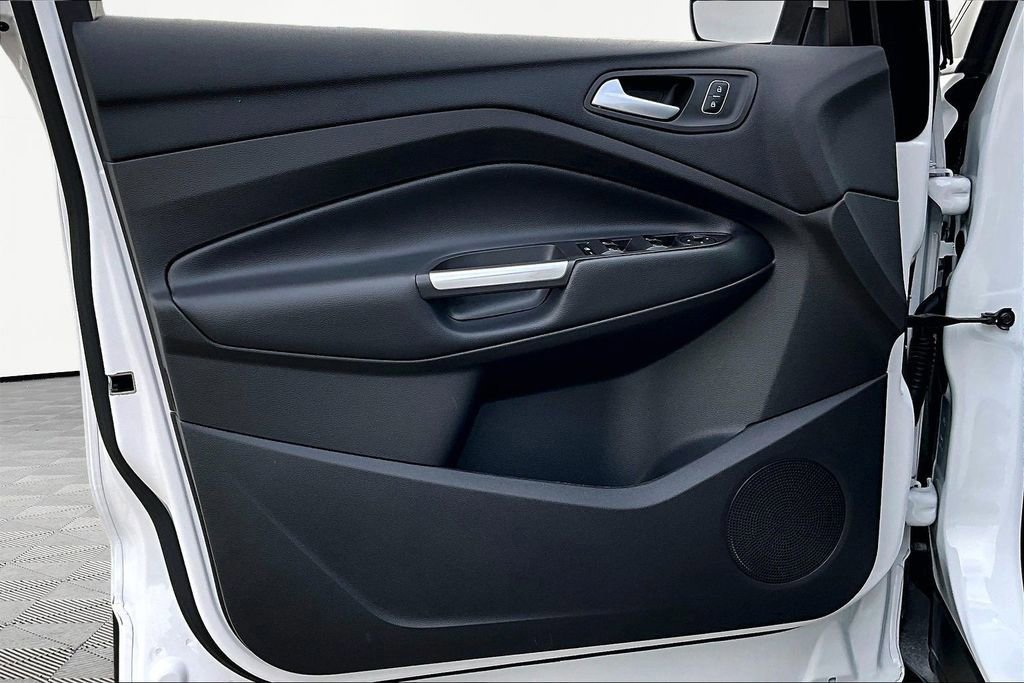 Certified 2019 Ford Escape SE image 23