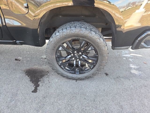 Used 2020 Chevrolet Silverado 1500 LT Trail Boss image 12