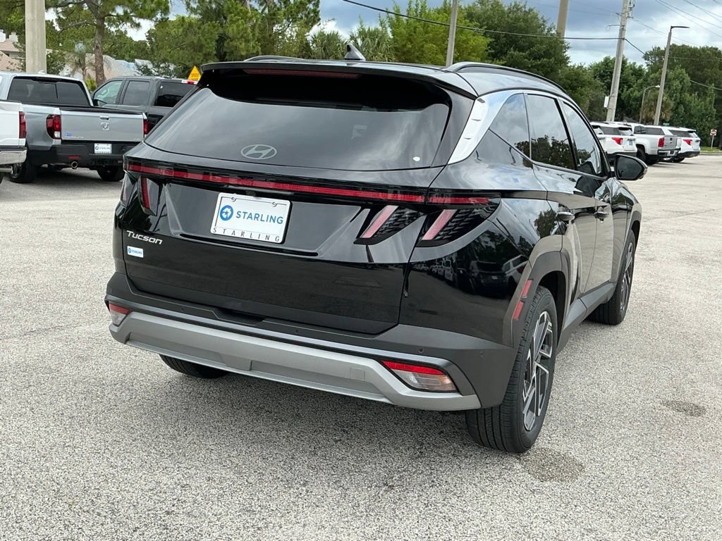 Used 2025 Hyundai Tucson Limited FWD image 14