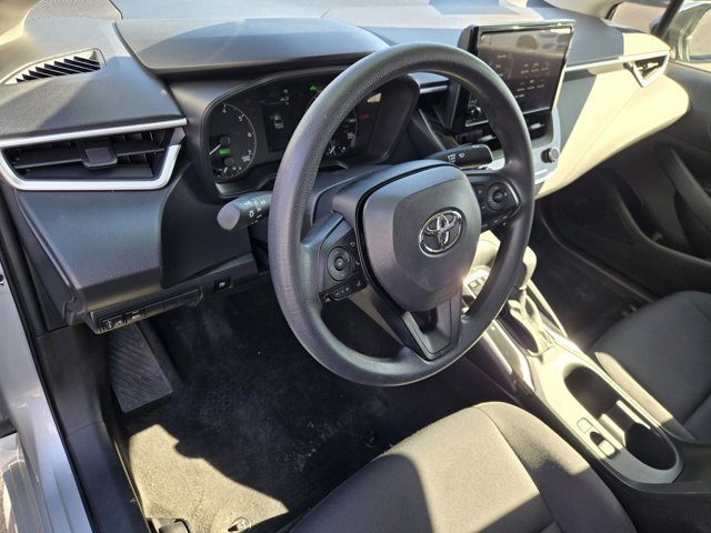 Used 2025 Toyota Corolla LE w/ Convenience Package FWD image 18