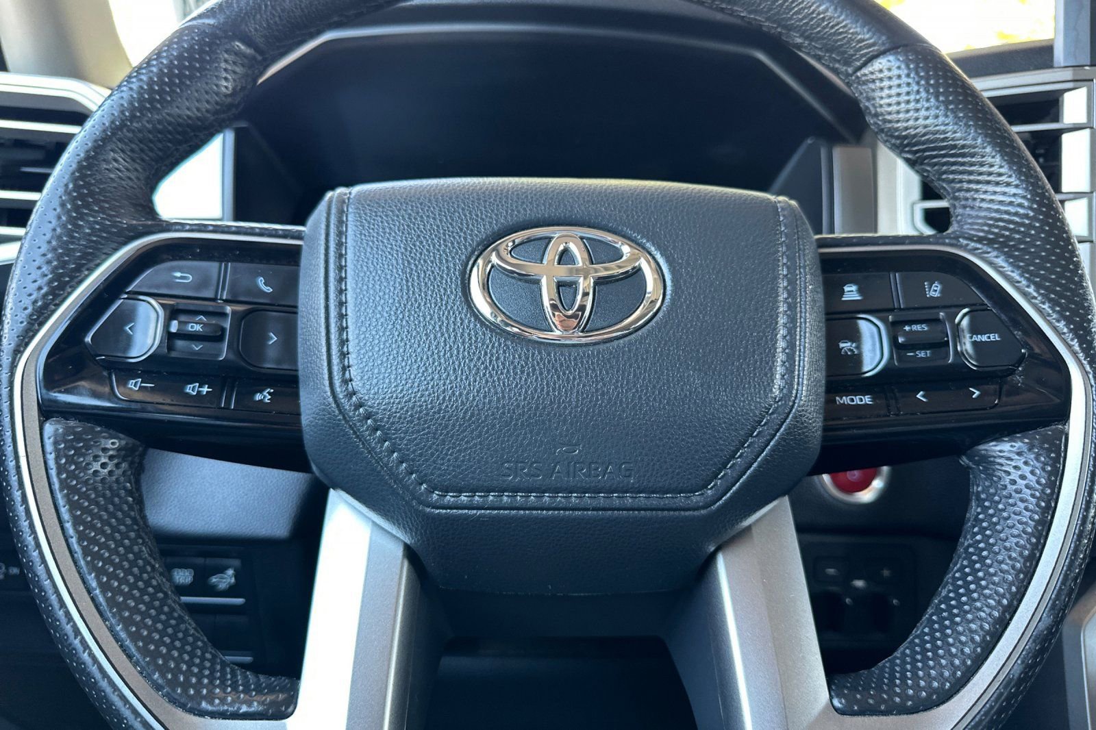 Used 2024 Toyota Sequoia SR5 w/ SR5 Premium Package AWD/4WD image 35