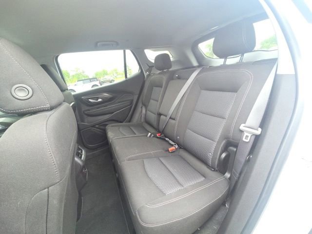 Used 2024 GMC Terrain SLE AWD/4WD image 16