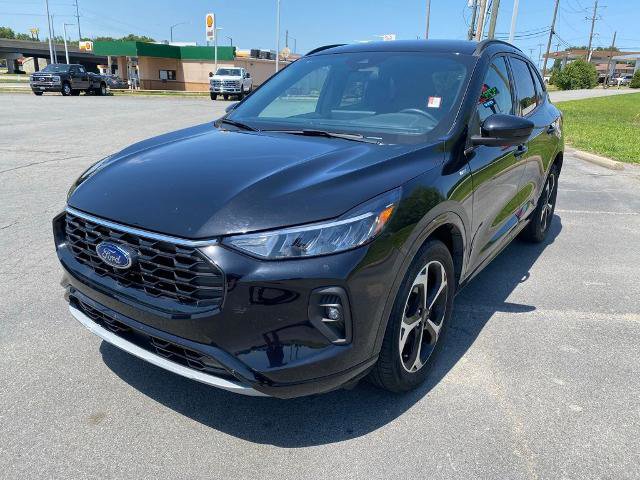 Certified 2024 Ford Escape ST-Line Select w/ Tech Pack #2 AWD/4WD image 3
