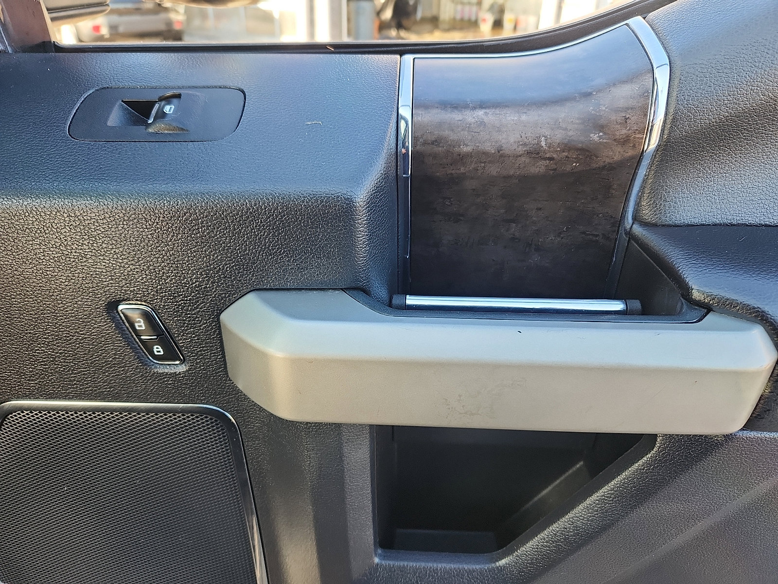 Certified 2022 Ford F250 Lariat w/ Black Appearance Package image 35