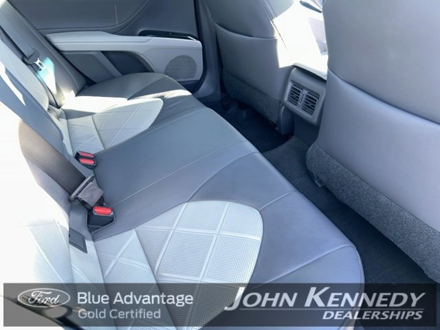 Used 2018 Toyota Camry XLE image 34