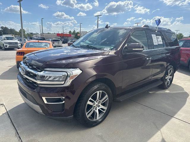 Certified 2024 Ford Expedition Limited RWD image 3