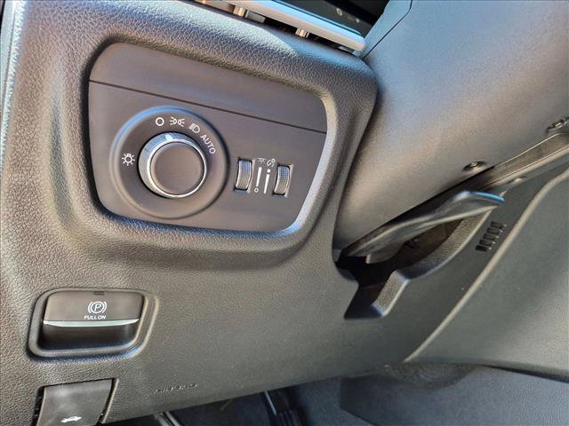 Used 2022 Jeep Grand Cherokee L Laredo w/ Luxury Tech Group I AWD/4WD image 15