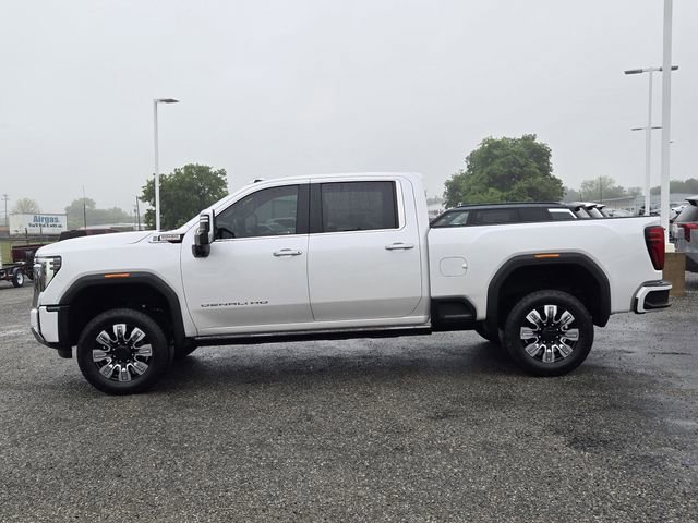 Used 2024 GMC Sierra 2500 Denali w/ Denali Reserve Package AWD/4WD image 4