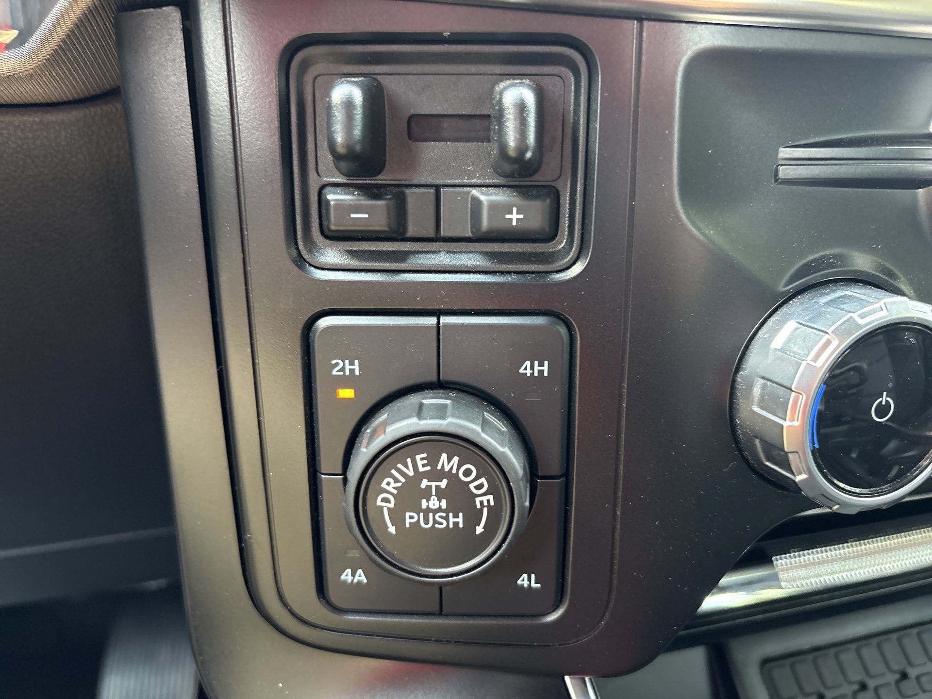 Certified 2023 Ford F150 Raptor AWD/4WD image 8
