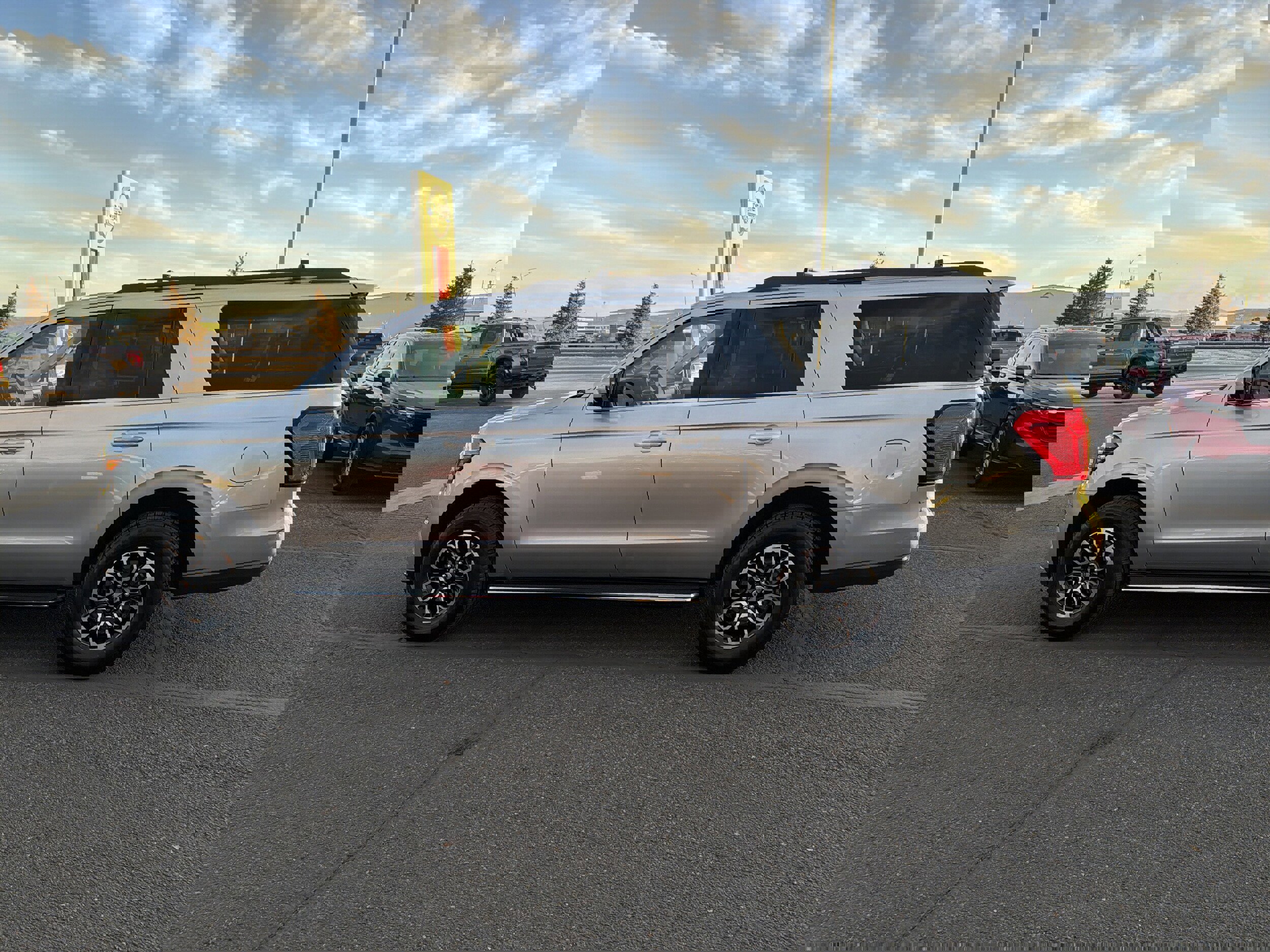 Certified 2023 Ford Expedition Max XLT image 2