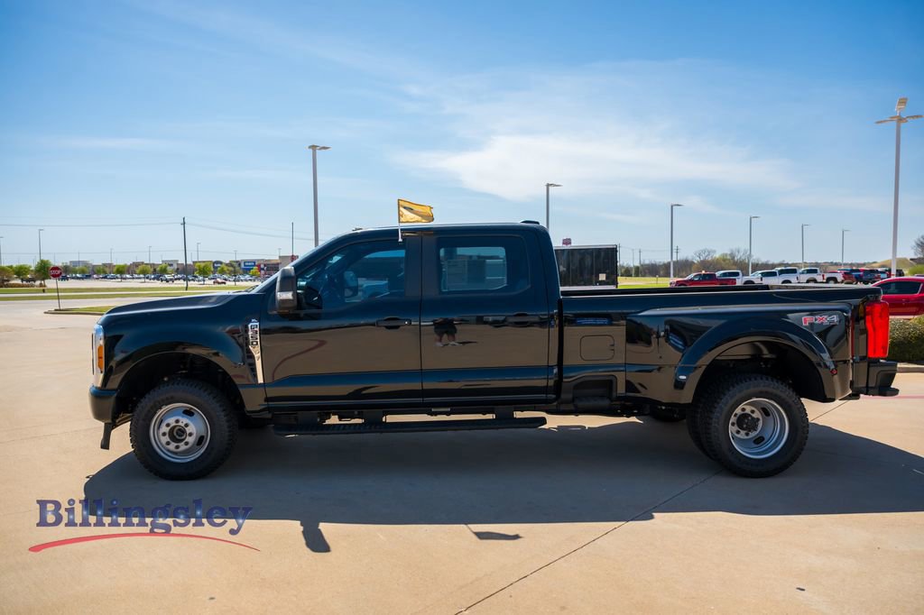 Certified 2023 Ford F350 XL w/ FX4 Off-Road Package image 2