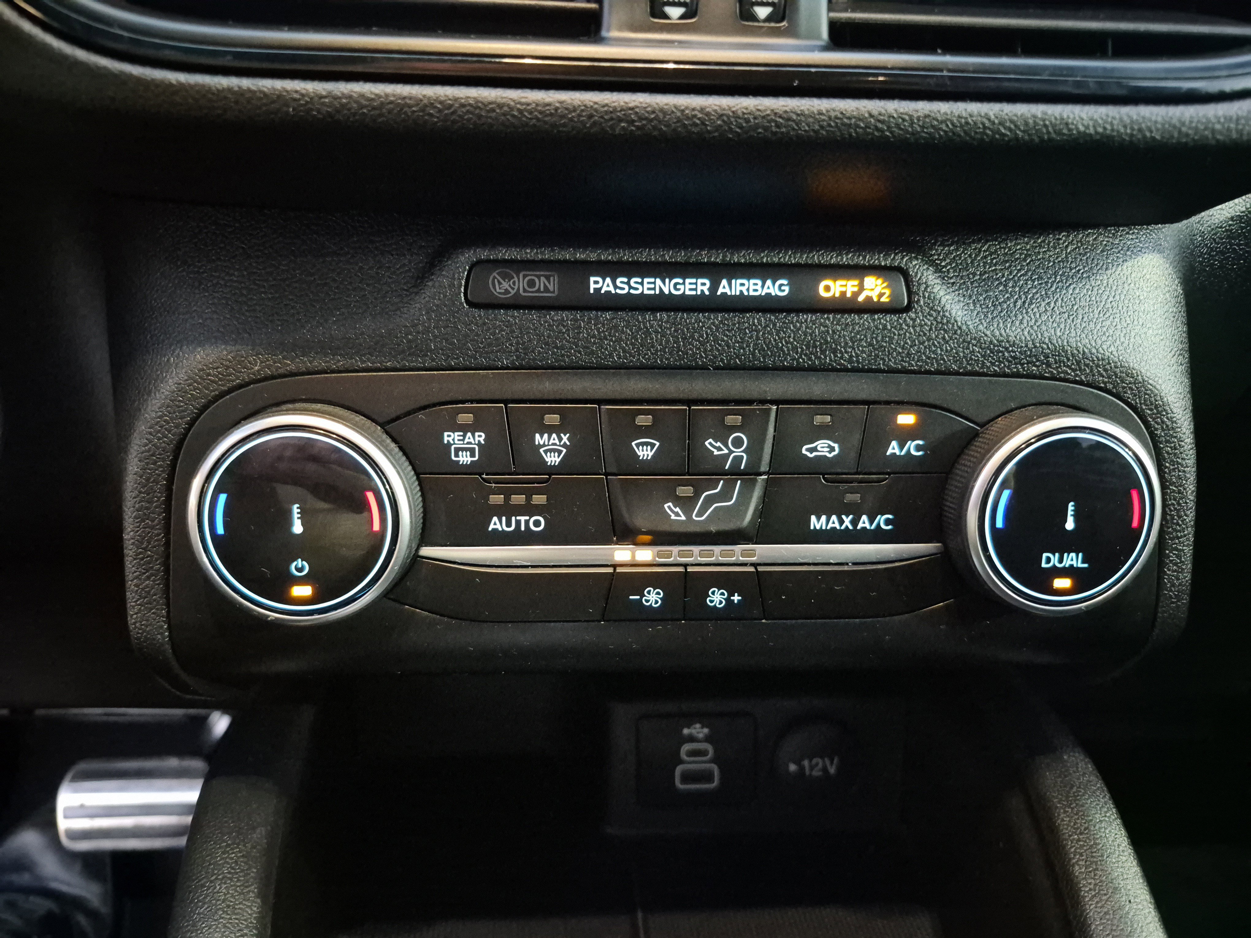 Certified 2024 Ford Escape ST-Line w/ Equipment Group 301A image 33