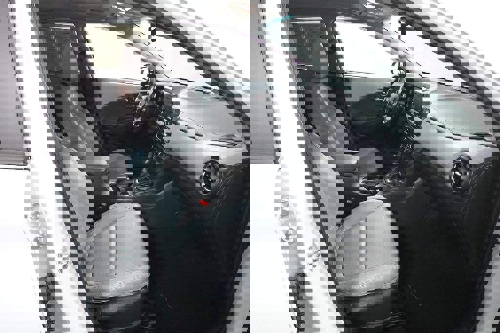 Used 2020 Hyundai Kona Ultimate w/ Cargo Package AWD/4WD image 32