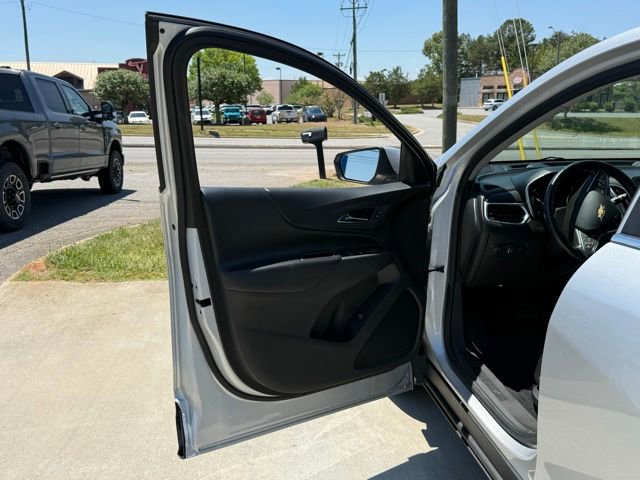Used 2021 Chevrolet Equinox LT AWD/4WD image 12