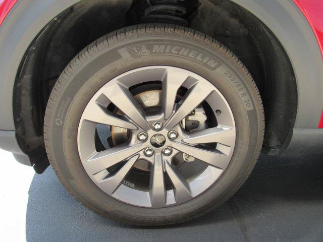 Certified 2024 Ford Explorer XLT w/ Equipment Group 202A AWD/4WD image 9