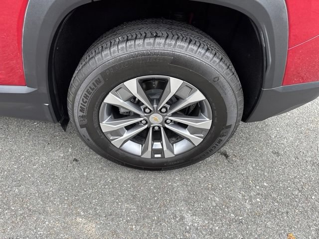 Used 2025 Chevrolet Equinox LT AWD/4WD image 11