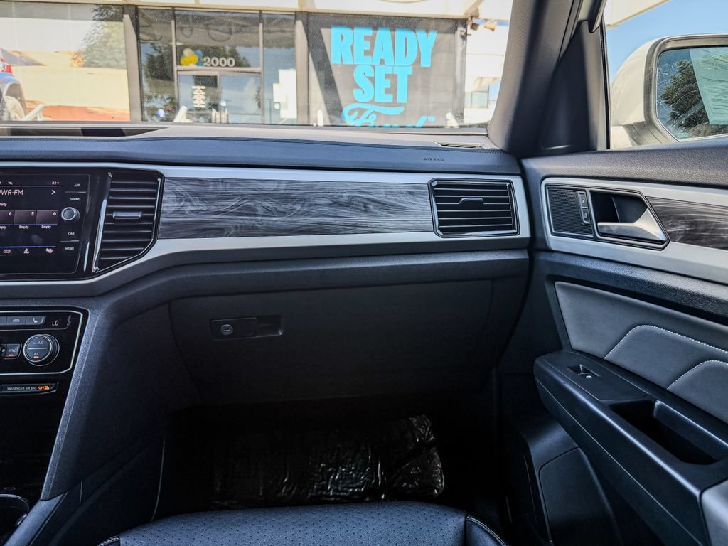 Used 2022 Volkswagen Atlas Cross Sport SE AWD/4WD image 29