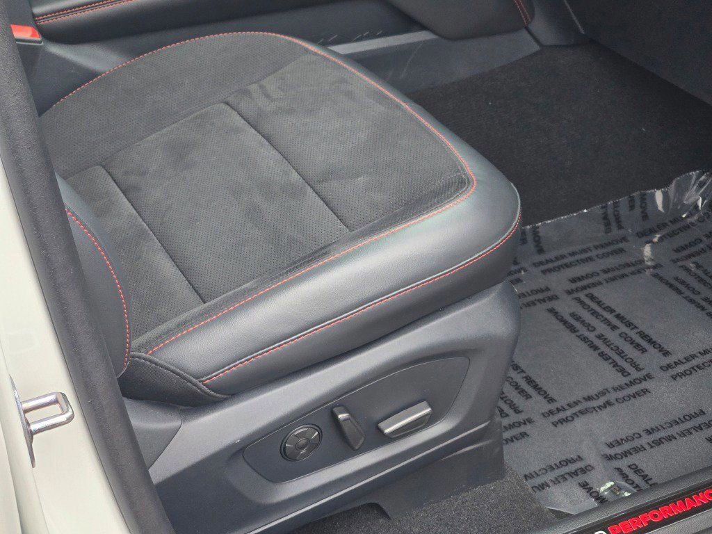 Certified 2025 Ford Explorer ST image 10