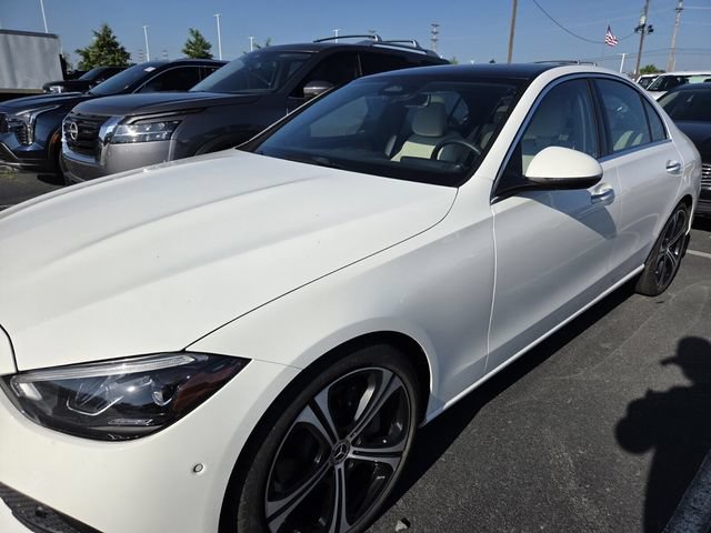 Used 2025 Mercedes-Benz C 300 4MATIC Sedan image 5