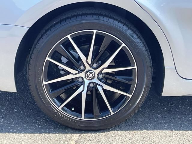 Used 2024 Toyota Camry SE w/ Convenience Package FWD image 7