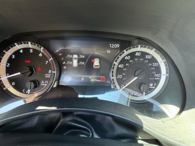 Used 2025 Toyota Highlander XLE FWD image 18