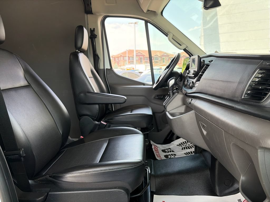 Certified 2023 Ford Transit 250 Medium Roof AWD image 27