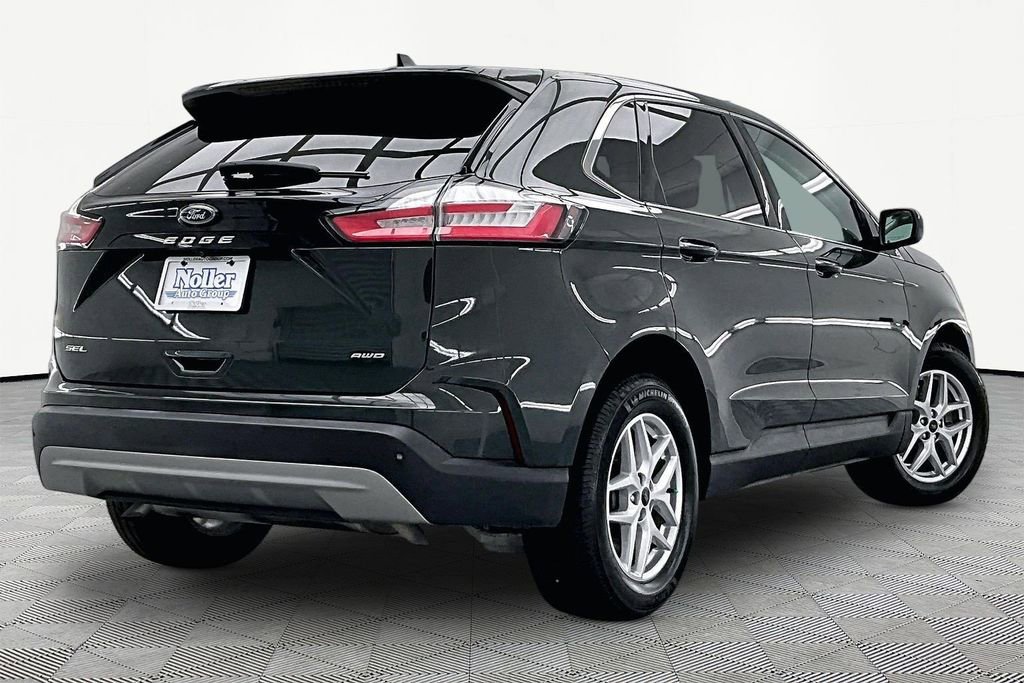 Certified 2023 Ford Edge SEL w/ Convenience Package AWD/4WD image 2