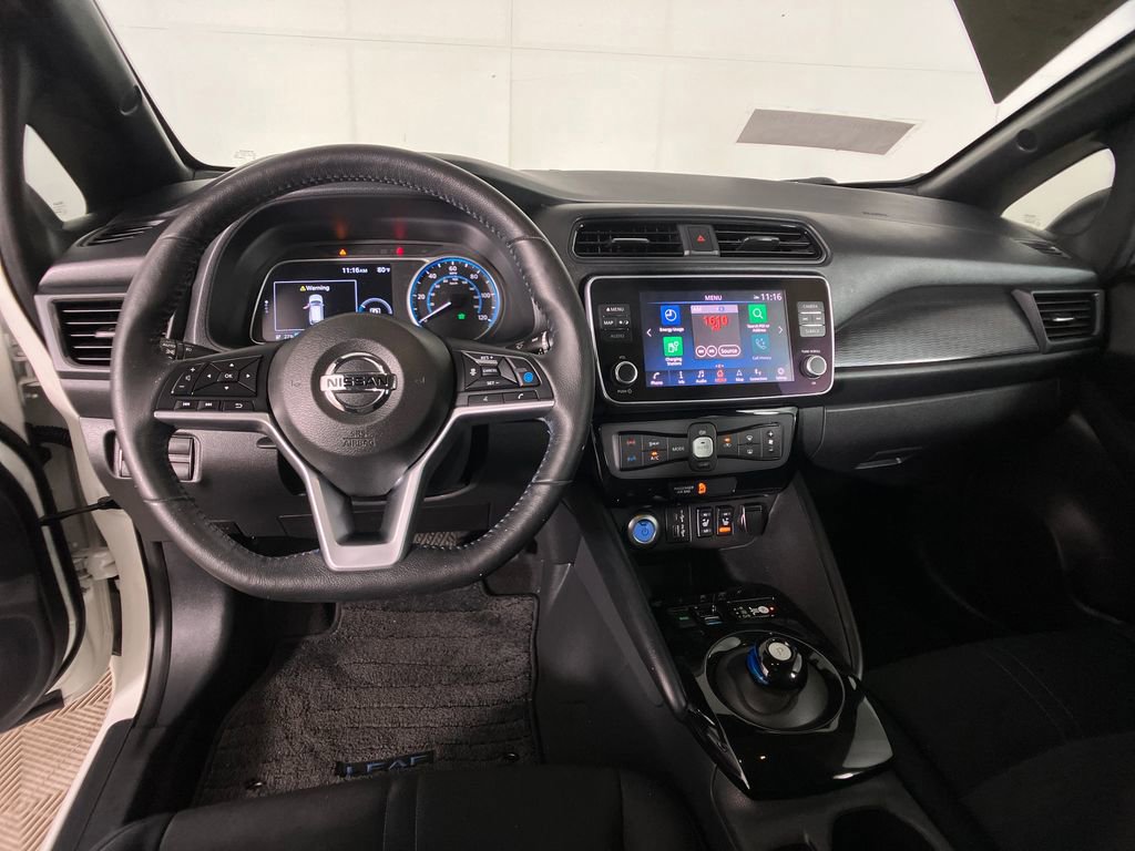 Used 2021 Nissan Leaf SV w/ SV Technology Package image 11