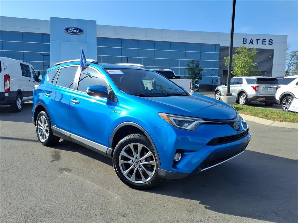Used 2016 Toyota RAV4 Limited w/ Advanced Technology Package image 7