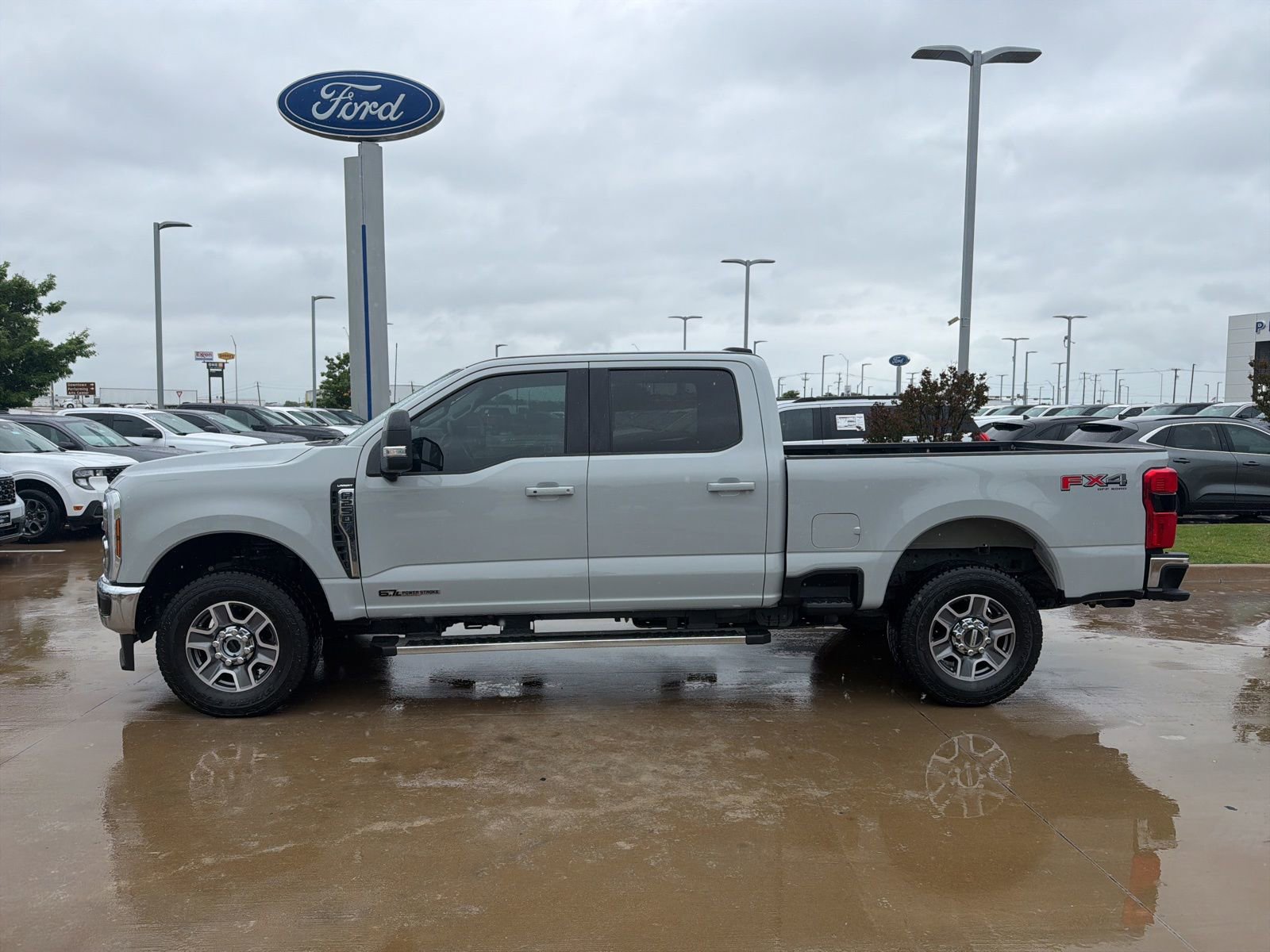 Certified 2025 Ford F250 Lariat w/ FX4 Off-Road Package image 2