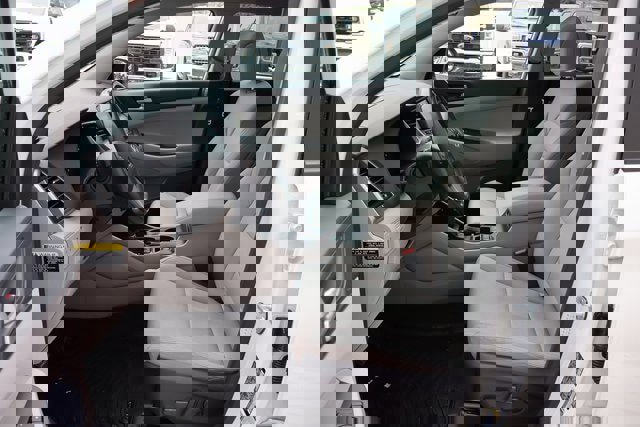 Used 2018 Hyundai Tucson Value w/ Cargo Package image 24