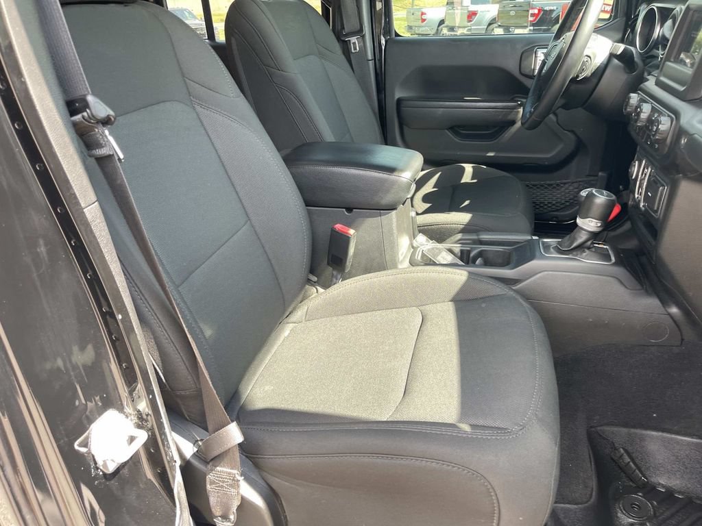 Used 2022 Jeep Gladiator Sport AWD/4WD image 25