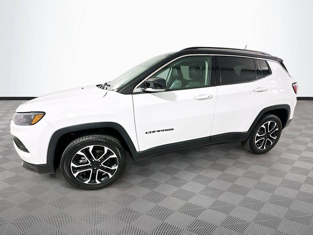 Used 2022 Jeep Compass Limited w/ Sun and Sound Group AWD/4WD image 6