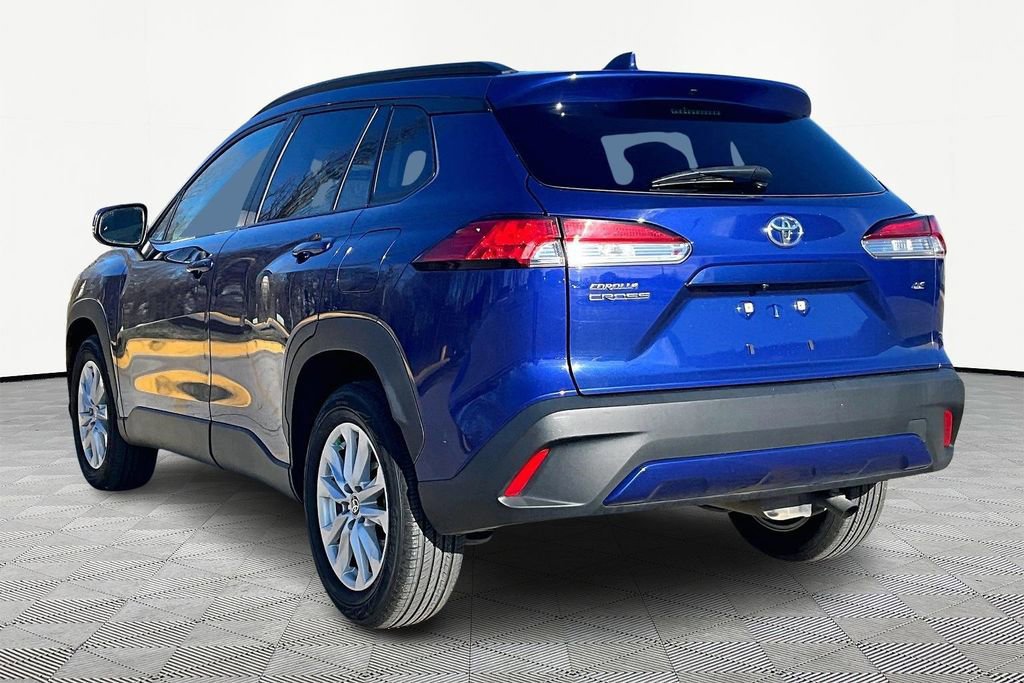 Used 2022 Toyota Corolla Cross LE FWD image 4