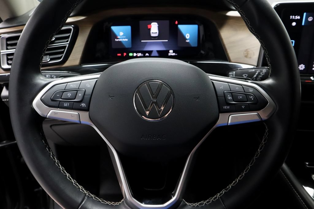 Used 2025 Volkswagen Atlas SE FWD image 31