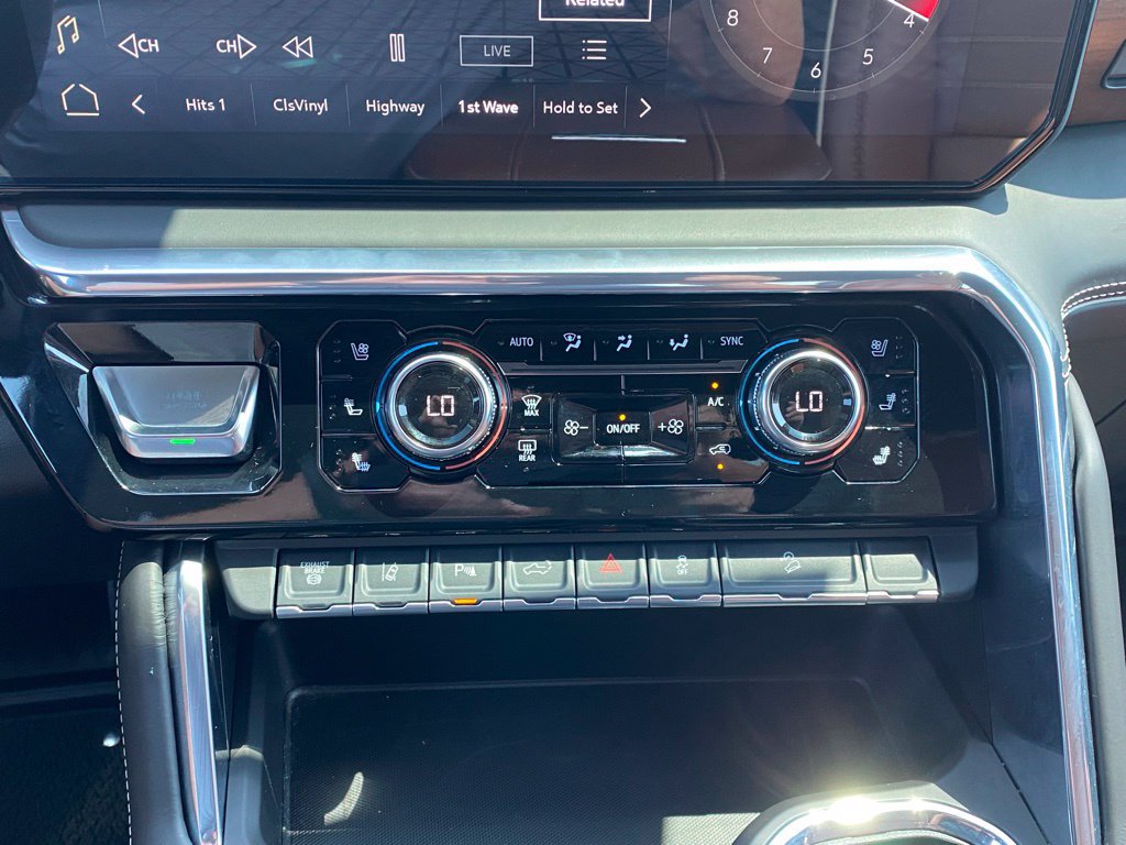 Used 2025 GMC Sierra 2500 Denali Ultimate w/ Max Trailering Package AWD/4WD image 18