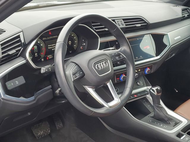Used 2022 Audi Q3 2.0T Premium Plus w/ Premium Plus Package image 8