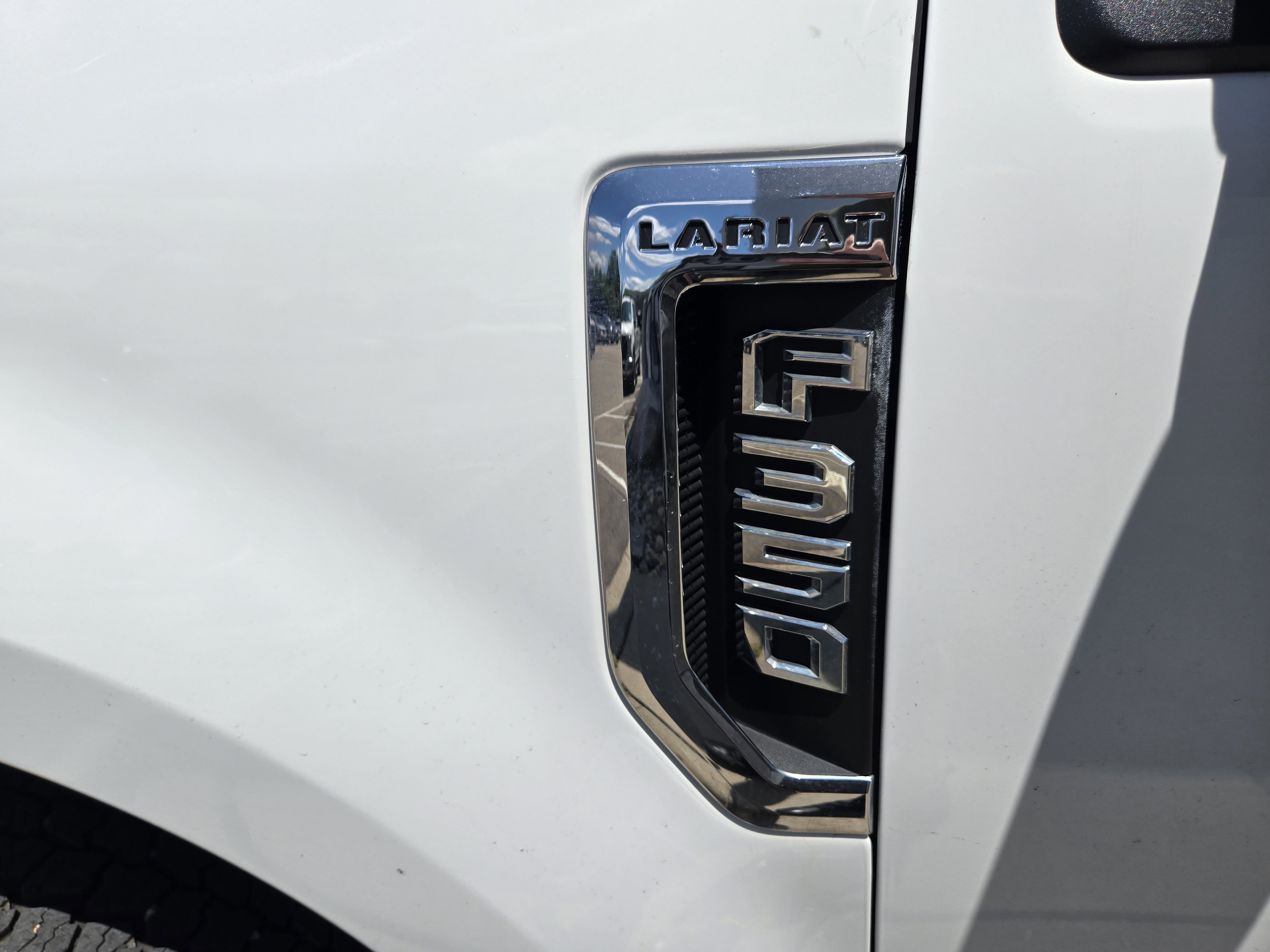 Certified 2022 Ford F350 Lariat w/ Lariat Ultimate Package image 10