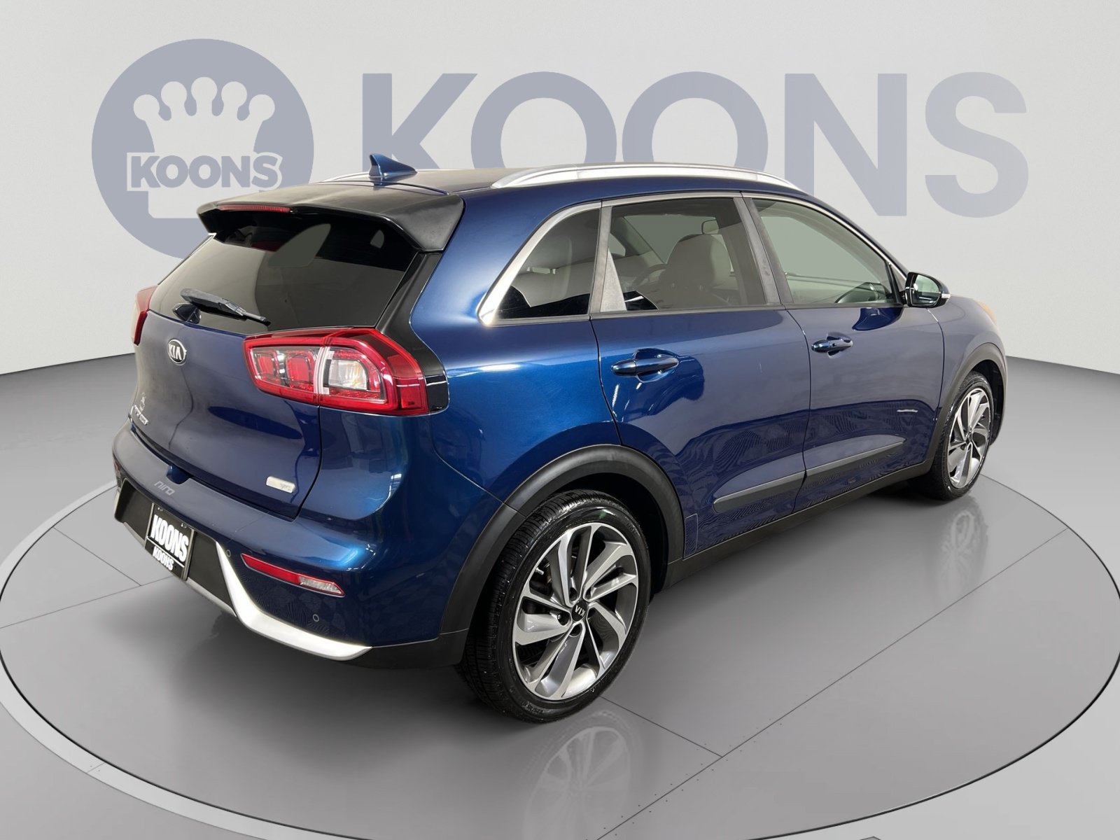 Used 2017 Kia Niro Touring FWD image 11