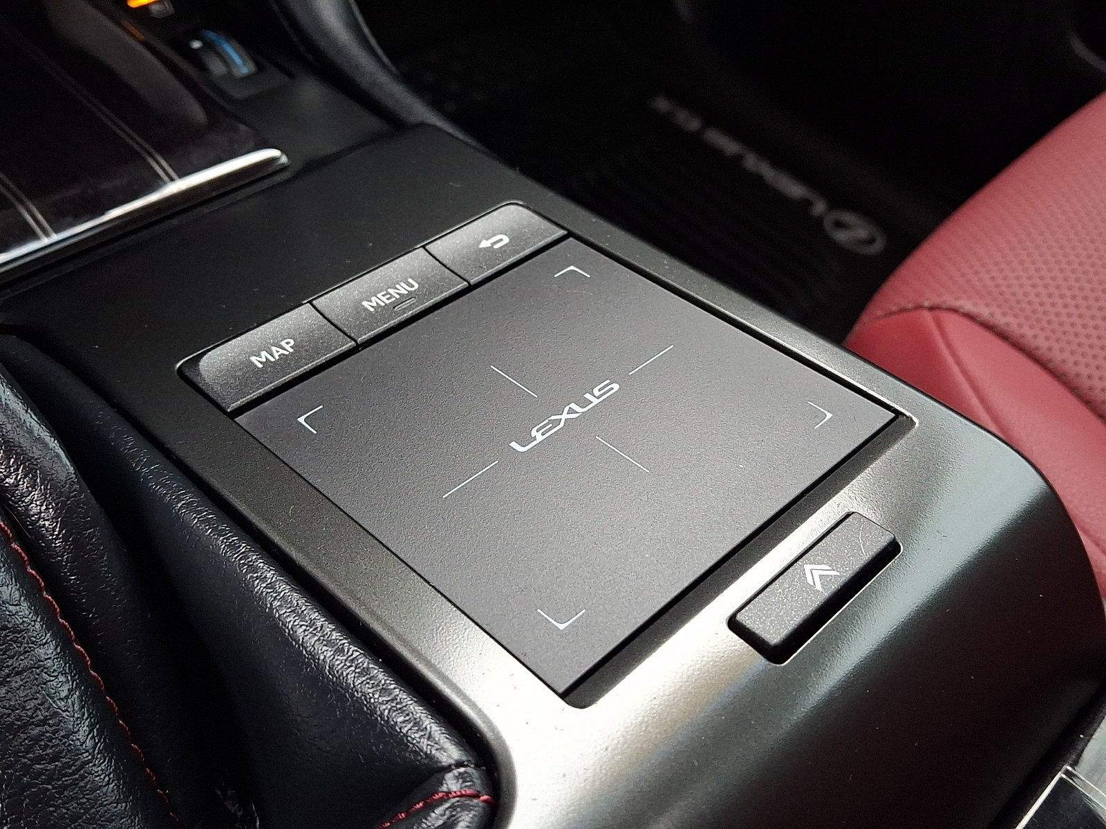 Used 2023 Lexus GX 460 Premium w/ Premium Package image 34