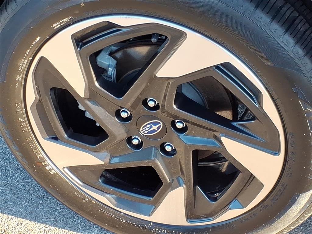 Used 2024 Subaru Crosstrek 2.5i Limited w/ Crosstrek Mirror Package image 6