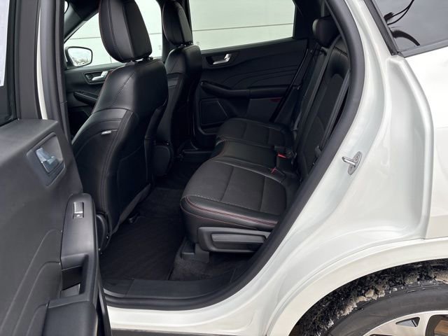Certified 2024 Ford Escape ST-Line Elite AWD/4WD image 8