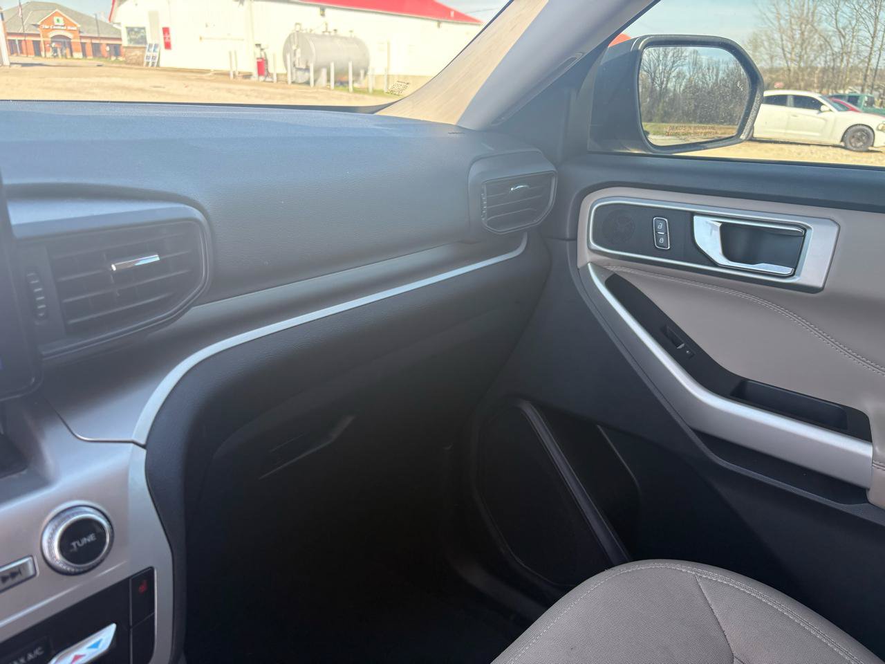 Certified 2022 Ford Explorer XLT RWD image 20