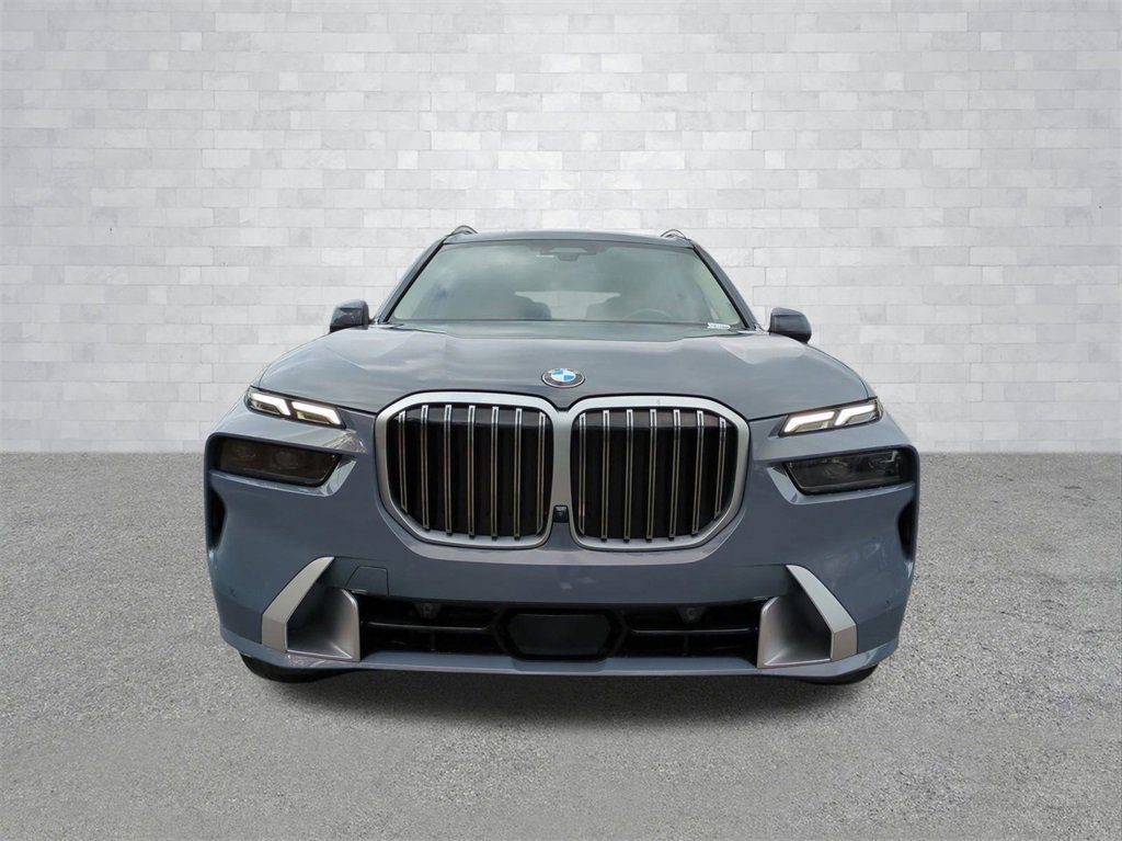 Used 2023 BMW X7 xDrive40i w/ Executive Package image 9