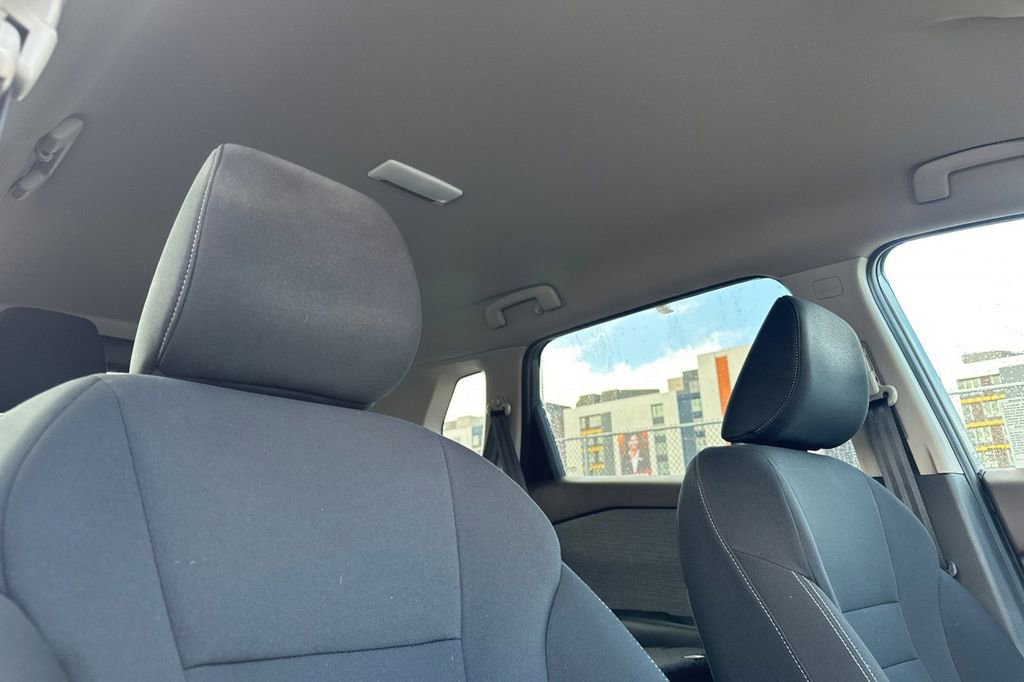 Used 2023 Nissan Rogue S image 19