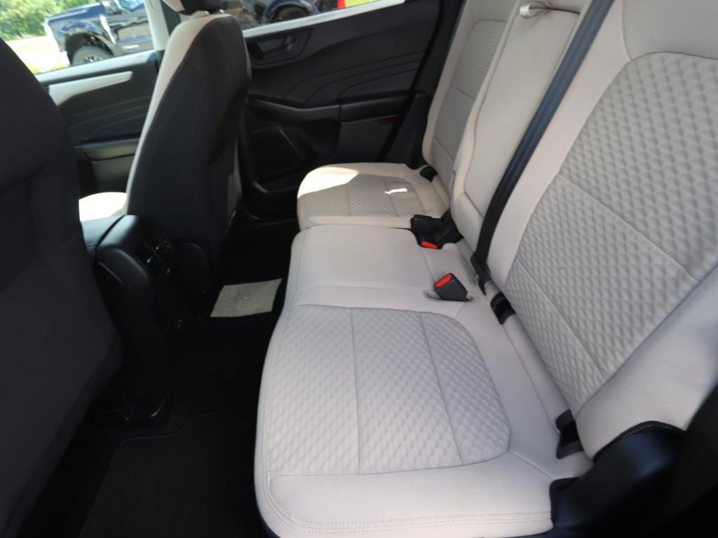 Certified 2022 Ford Escape SE w/ Convenience Package image 12