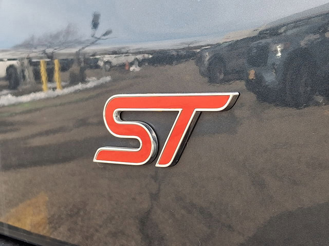 Certified 2022 Ford Edge ST w/ Equipment Group 401A image 27