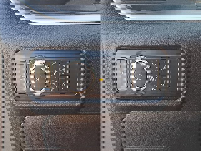 Certified 2022 Ford Explorer XLT w/ Equipment Group 202A image 24